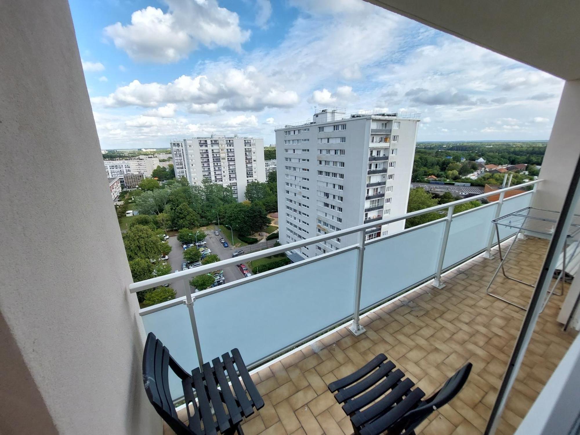 Beautiful & Cosy 3 Bedrooms Full Accommodation Ris-Orangis Esterno foto